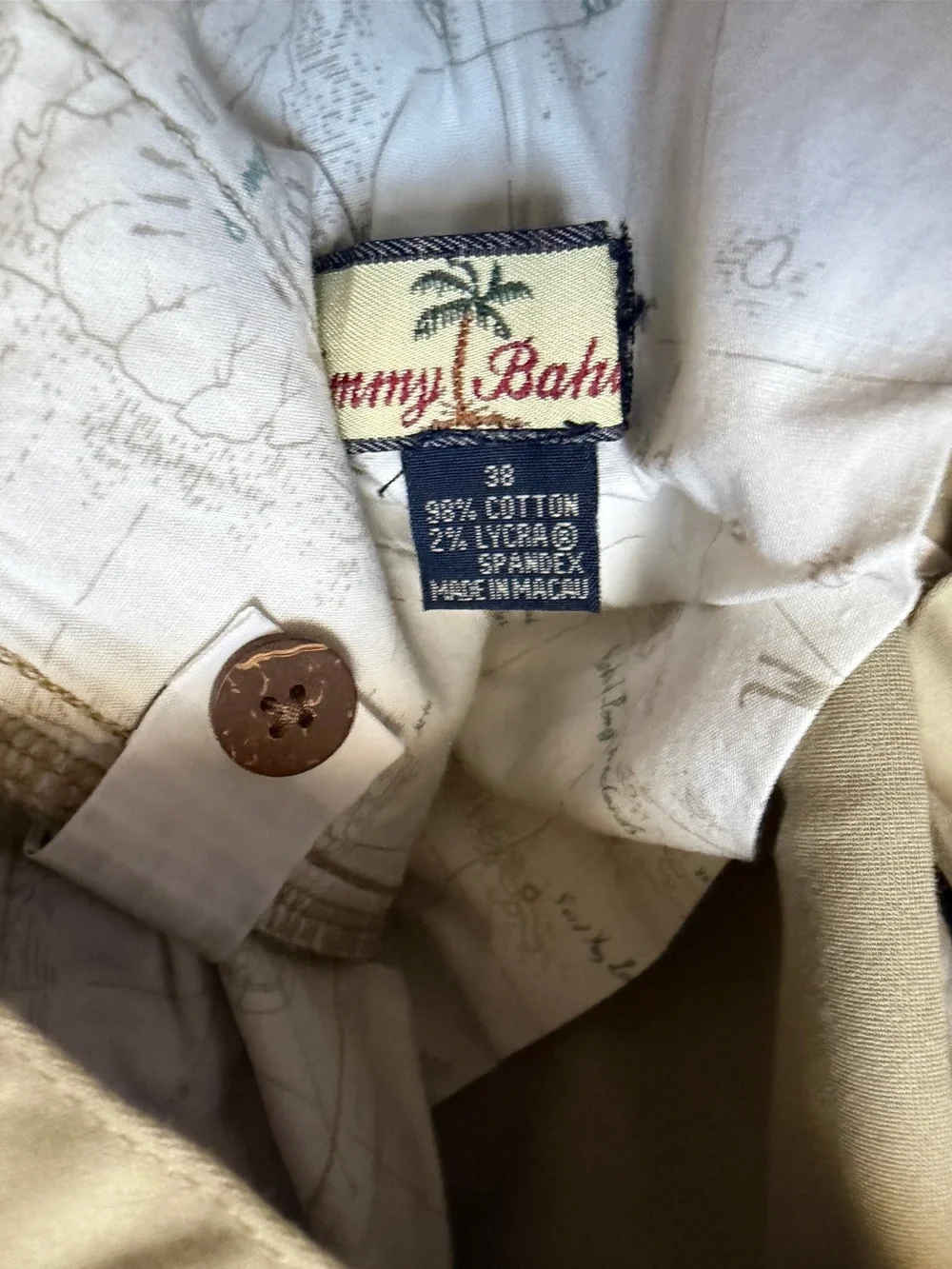 Tommy Bahama Men's Pleated Chinos in Olive - Picture 2 of 5